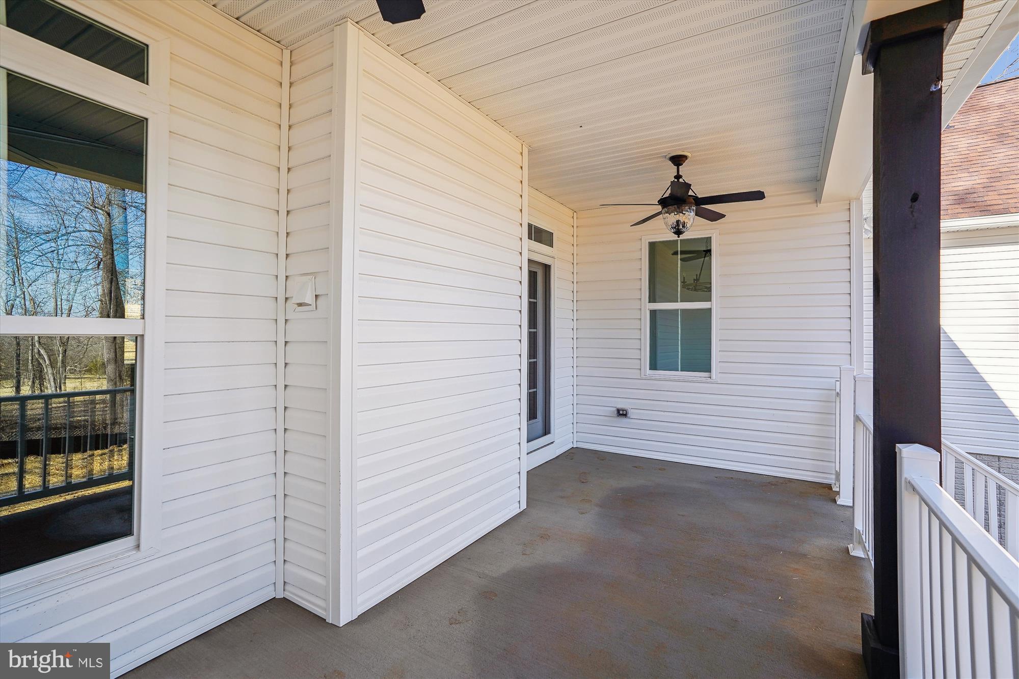 2412 Mountain Road Haymarket, VA 20169 - Photo 6 of 52 BACK COVERED PORCH