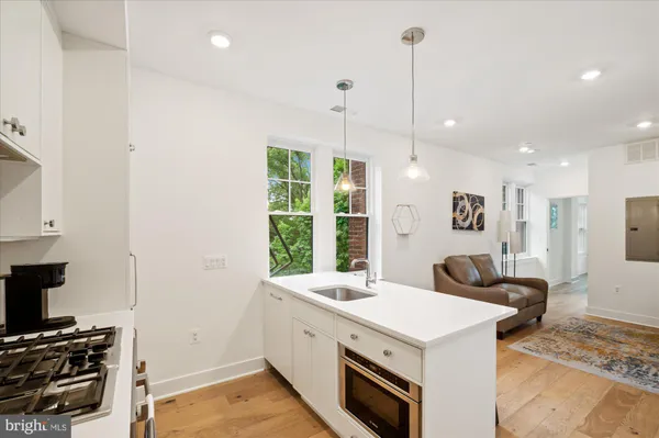 $4,200 | 2869 28th Street Northwest, Unit 104, Washington, DC 20008