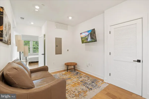$4,200 | 2869 28th Street Northwest, Unit 104, Washington, DC 20008