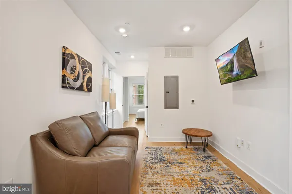 $4,200 | 2869 28th Street Northwest, Unit 104, Washington, DC 20008