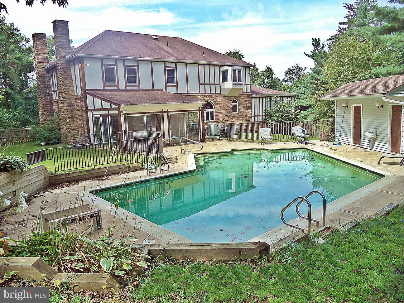 360 Jones Station Road Arnold, MD 21012 - Photo 28 of 30 Take a Dip in your IN-GROUND POOL ! Patio
