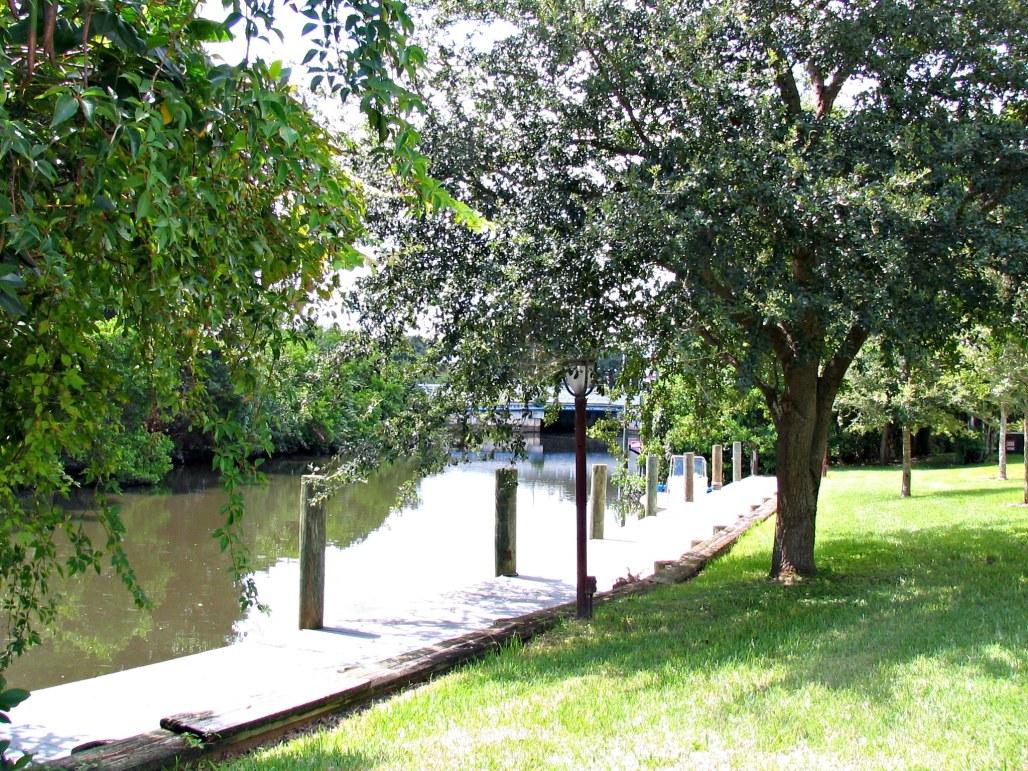 428 Southwest Akron Avenue, Unit 4 Stuart, FL 34994 - Photo 14 of 20 akronweb14.jpg