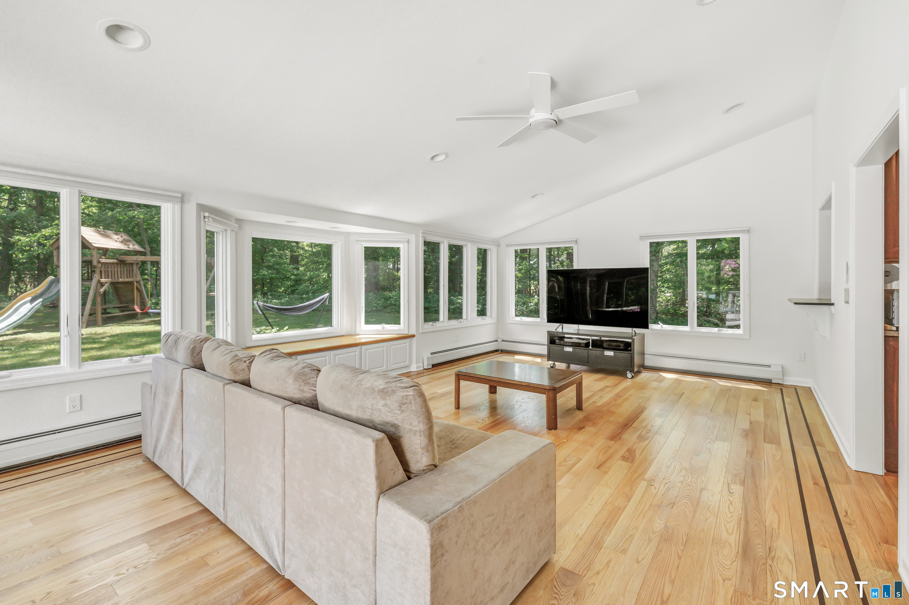 76 Greenbrier Road Trumbull, CT 06611 - Photo 6 of 38