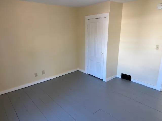 $1,960 | 9 Gowen Street, Sanford, ME 04073