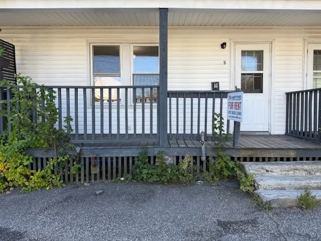 $1,960 | 9 Gowen Street, Sanford, ME 04073