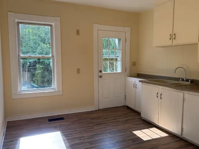 $1,960 | 9 Gowen Street, Sanford, ME 04073