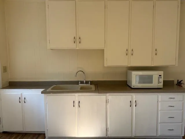 $1,960 | 9 Gowen Street, Sanford, ME 04073