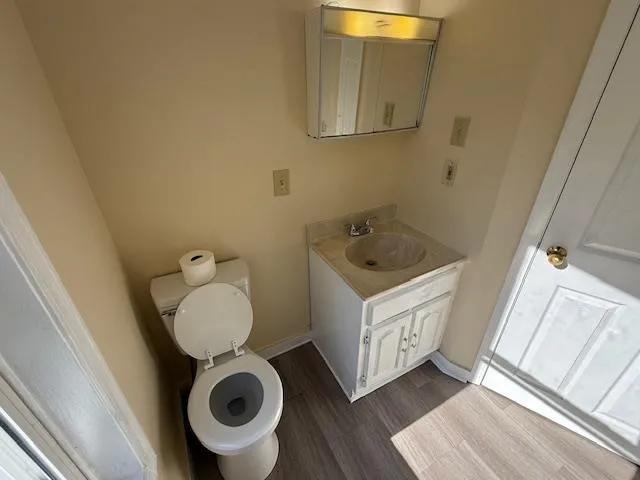 $1,960 | 9 Gowen Street, Sanford, ME 04073