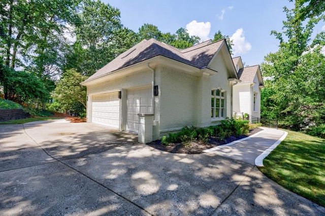 $2,295,000 | 4526 Peachtree Dunwoody Road, Atlanta, GA 30342