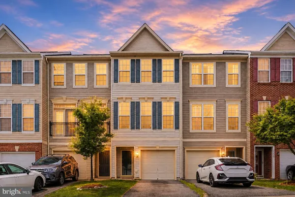 $469,900 | 15704 John Diskin Circle, Woodbridge, VA 22191