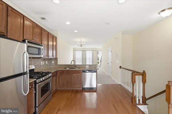 $469,900 | 15704 John Diskin Circle, Woodbridge, VA 22191