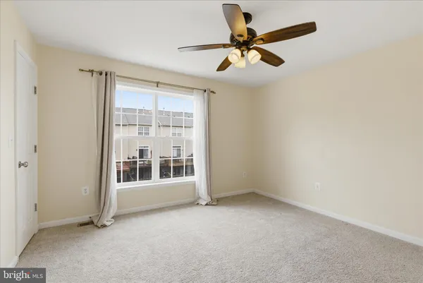 $469,900 | 15704 John Diskin Circle, Woodbridge, VA 22191
