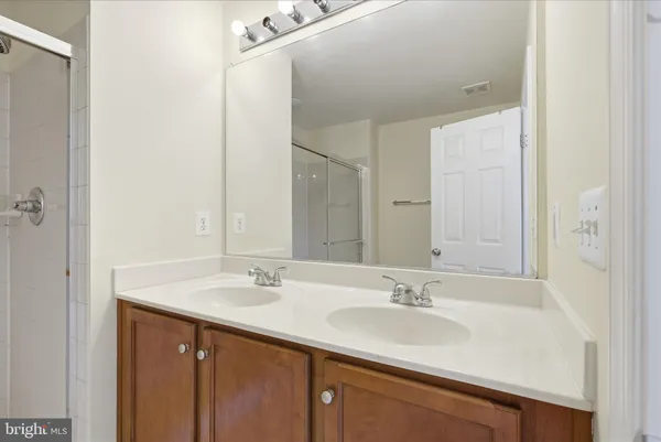 $469,900 | 15704 John Diskin Circle, Woodbridge, VA 22191