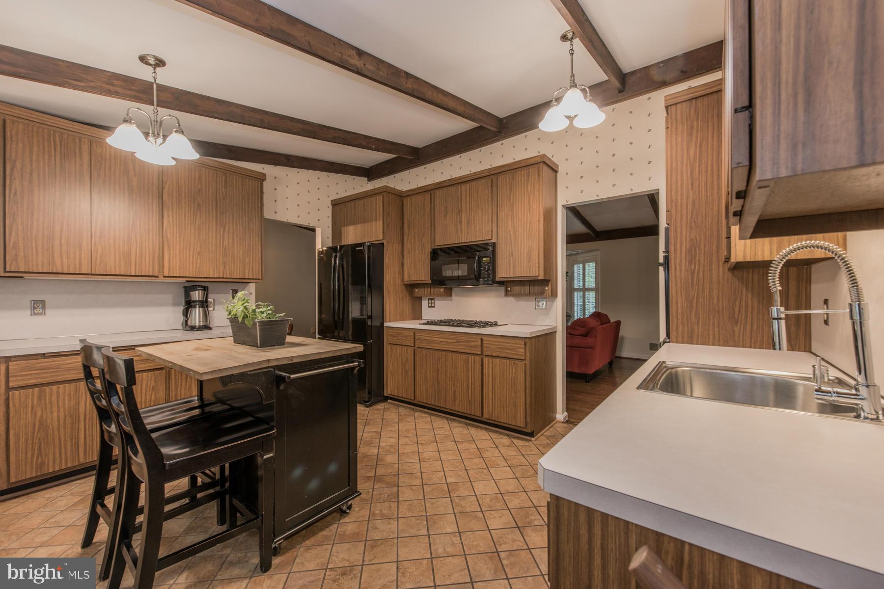 12810 Gaffney Road Silver Spring, MD 20904 - Photo 3 of 30 Kitchen