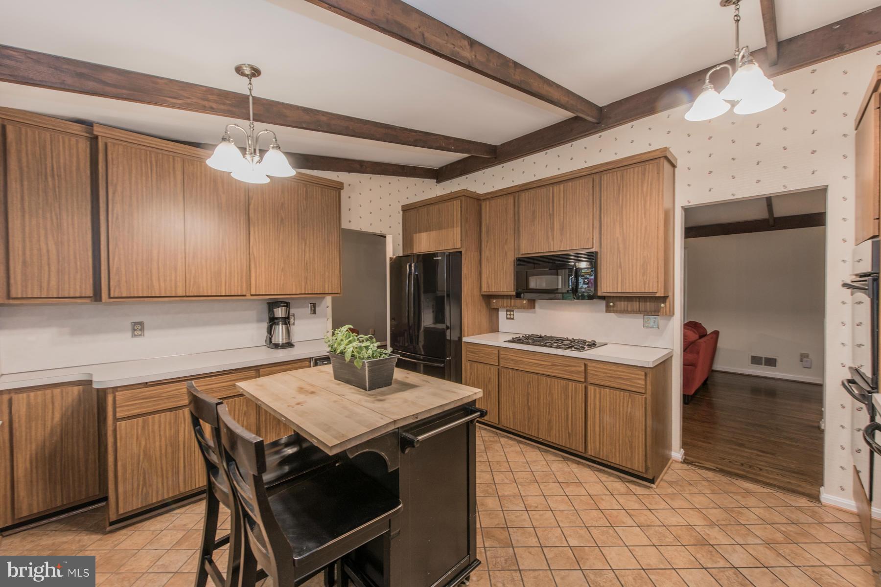12810 Gaffney Road Silver Spring, MD 20904 - Photo 4 of 30 Kitchen