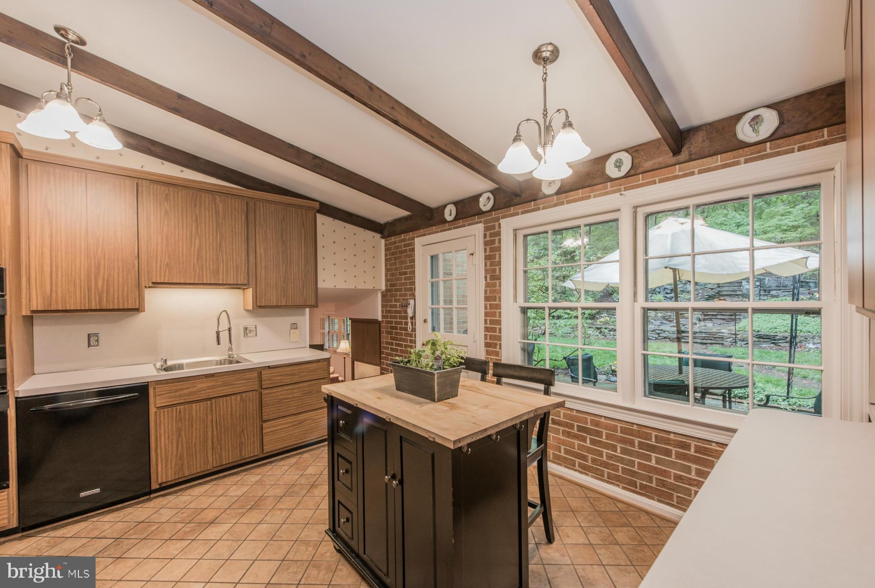 12810 Gaffney Road Silver Spring, MD 20904 - Photo 7 of 30 Kitchen