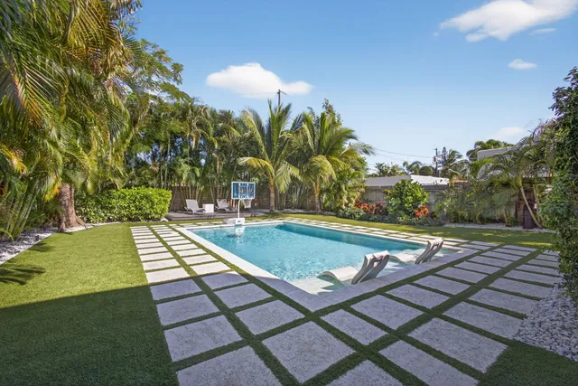 $1,395,000 | 535 36th Street, West Palm Beach, FL 33407