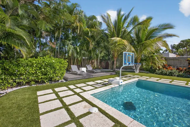 $1,395,000 | 535 36th Street, West Palm Beach, FL 33407