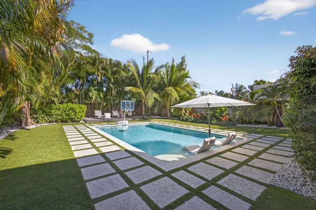 $1,395,000 | 535 36th Street, West Palm Beach, FL 33407