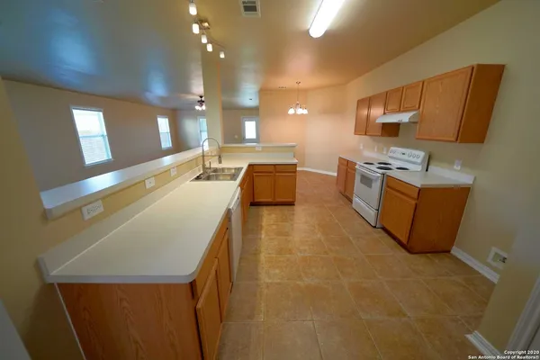 $1,850 | 6105 Portchester, Schertz, TX 78108