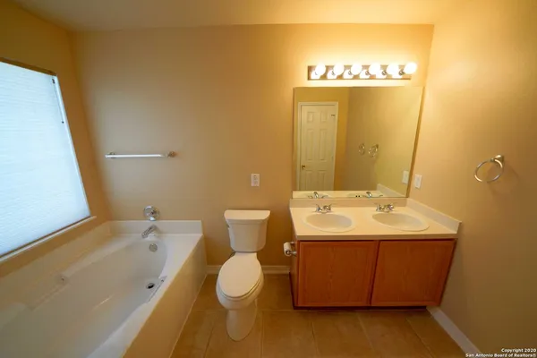 $1,850 | 6105 Portchester, Schertz, TX 78108