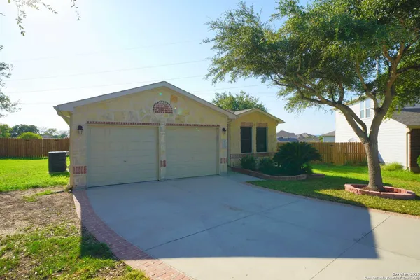 $1,850 | 6105 Portchester, Schertz, TX 78108