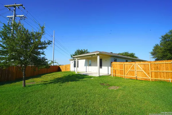 $1,850 | 6105 Portchester, Schertz, TX 78108