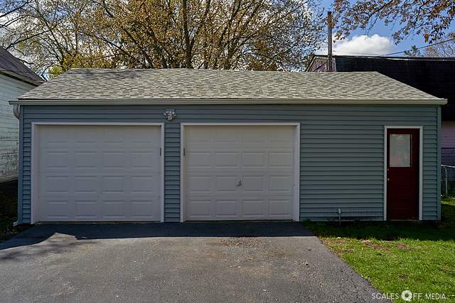 515 Walnut Avenue Elgin, IL 60123 - Photo 28 of 28 a view of outdoor space and garage