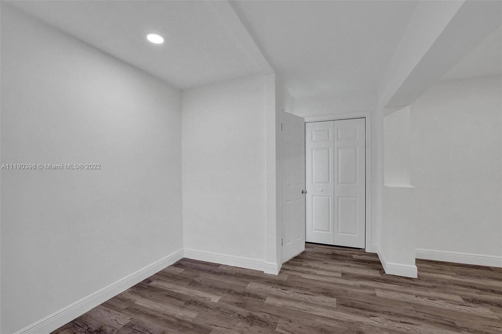 730 Northwest 18th Street Pompano Beach, FL 33060 - Photo 29 of 56 a view of an empty room