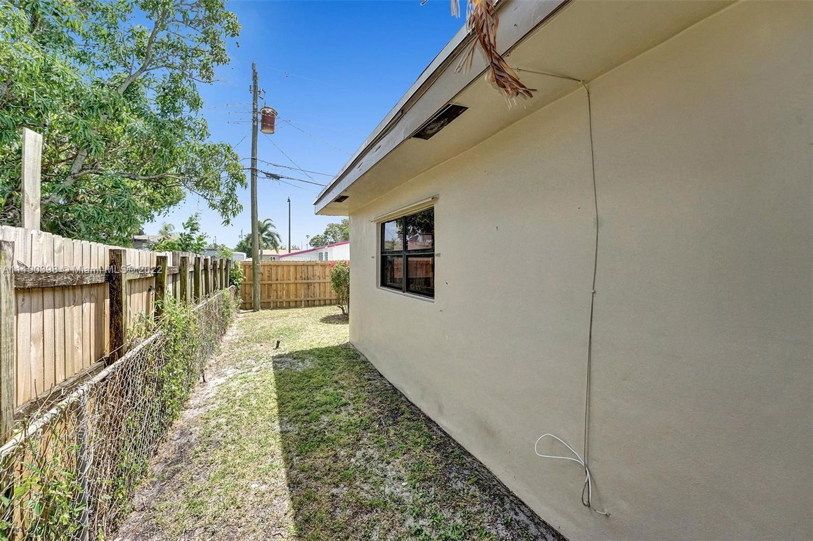 730 Northwest 18th Street Pompano Beach, FL 33060 - Photo 52 of 56 a view of a porch