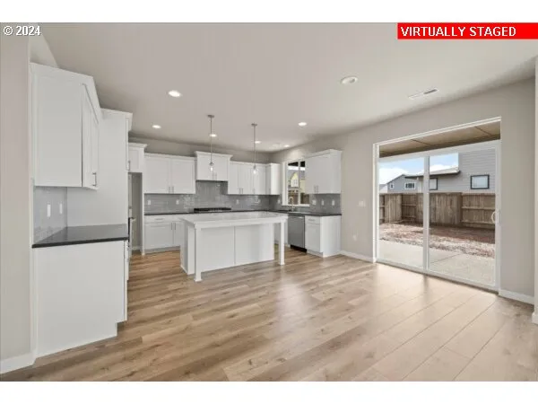 $832,460 | 10060 Southeast Vradenburg Road, Unit 397, Happy Valley, OR 97086