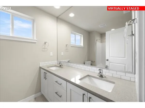 $832,460 | 10060 Southeast Vradenburg Road, Unit 397, Happy Valley, OR 97086
