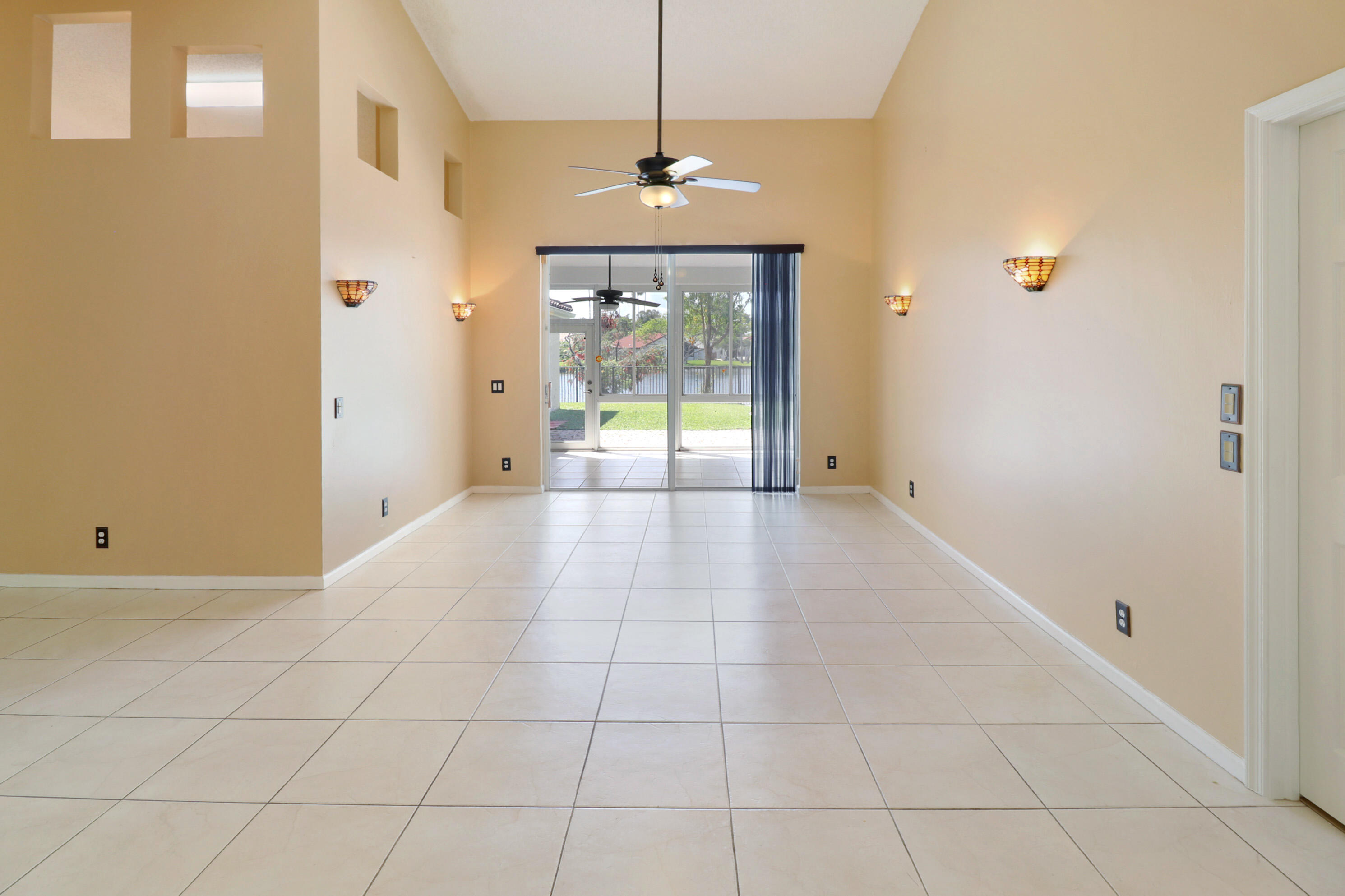 1968 Water Ridge Drive Weston, FL 33326 - Photo 11 of 38 b1IMG_8931