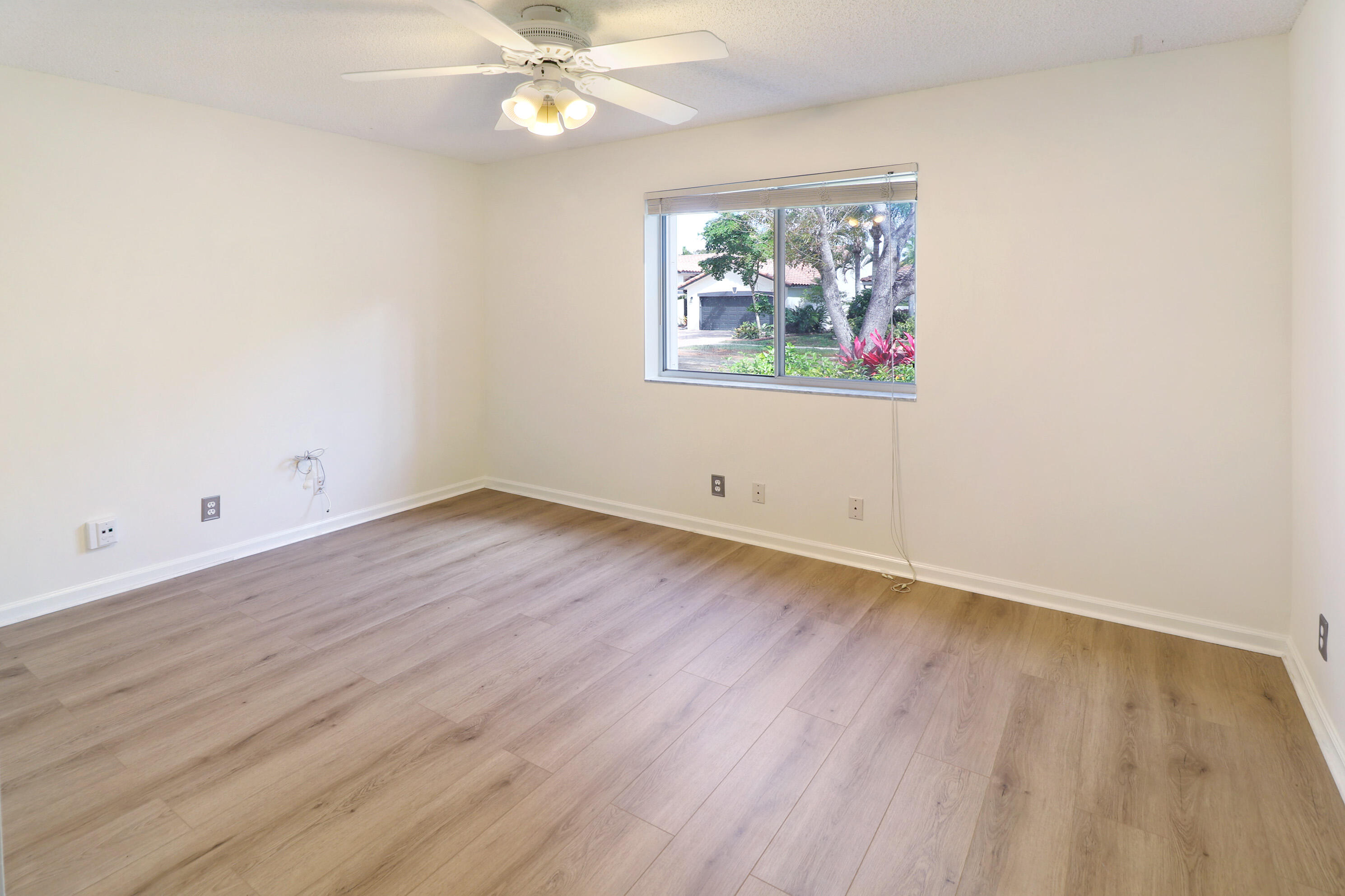 1968 Water Ridge Drive Weston, FL 33326 - Photo 27 of 38 b5IMG_8876