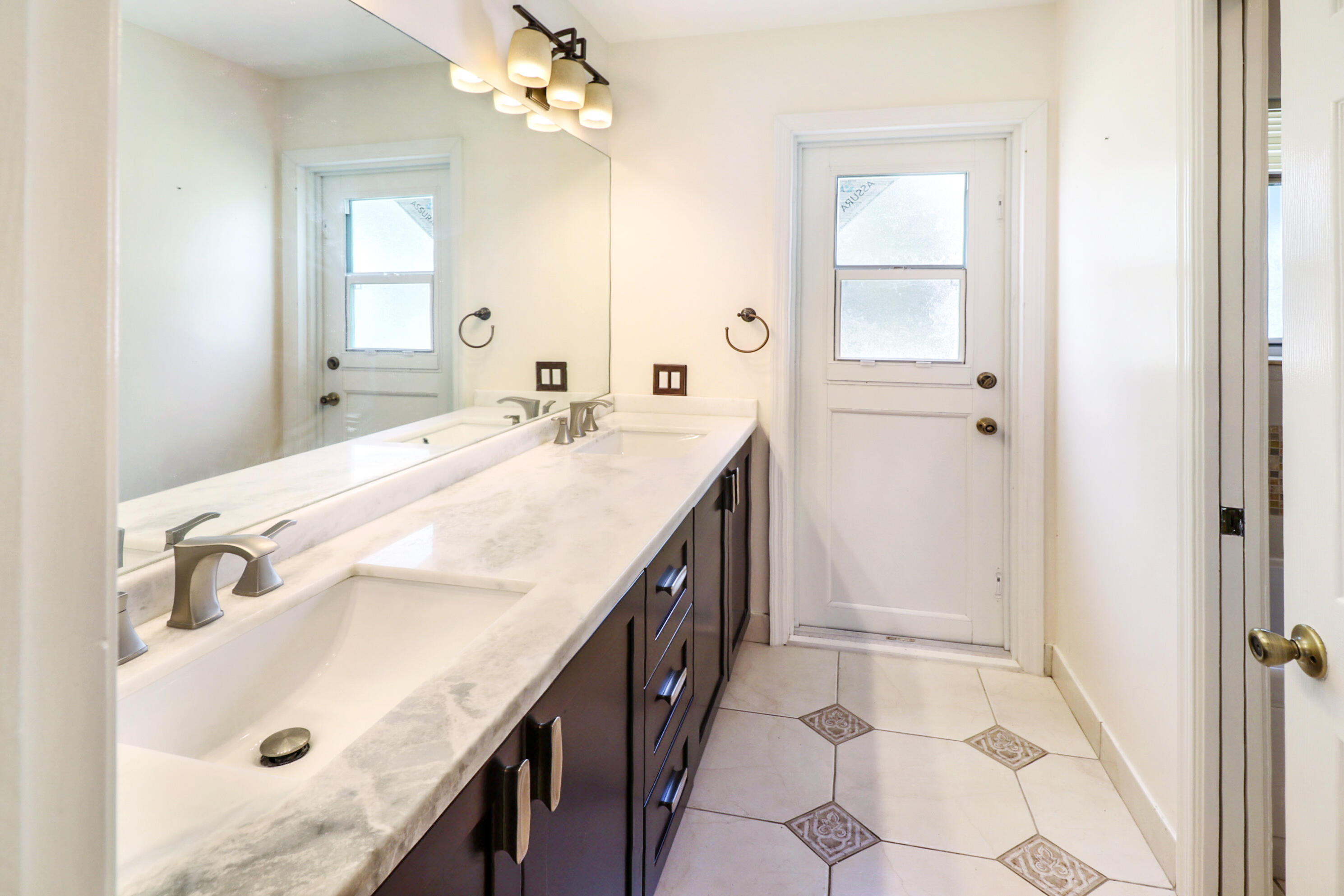 1968 Water Ridge Drive Weston, FL 33326 - Photo 30 of 38 b6IMG_8903-2