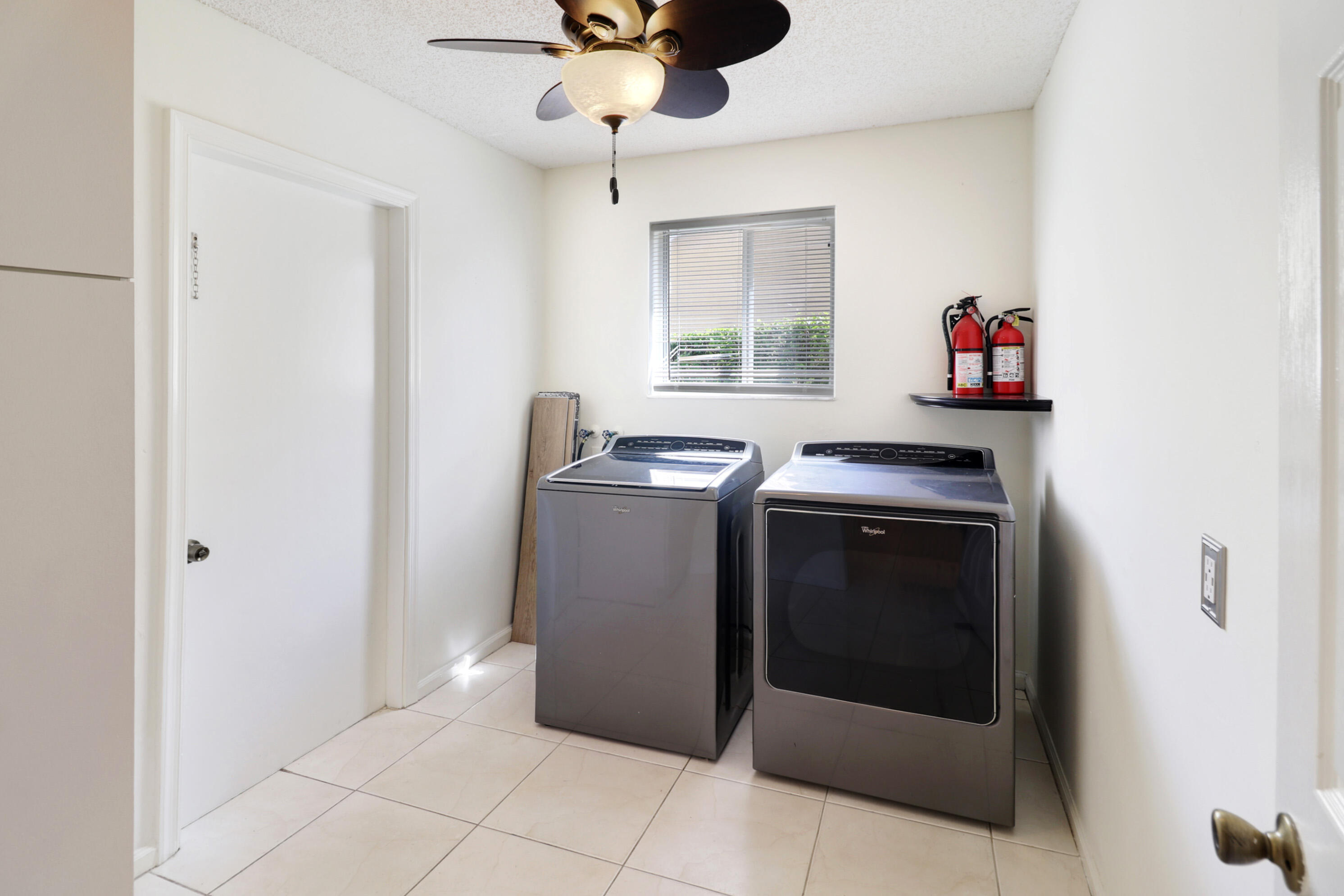 1968 Water Ridge Drive Weston, FL 33326 - Photo 34 of 38 b7IMG_8943