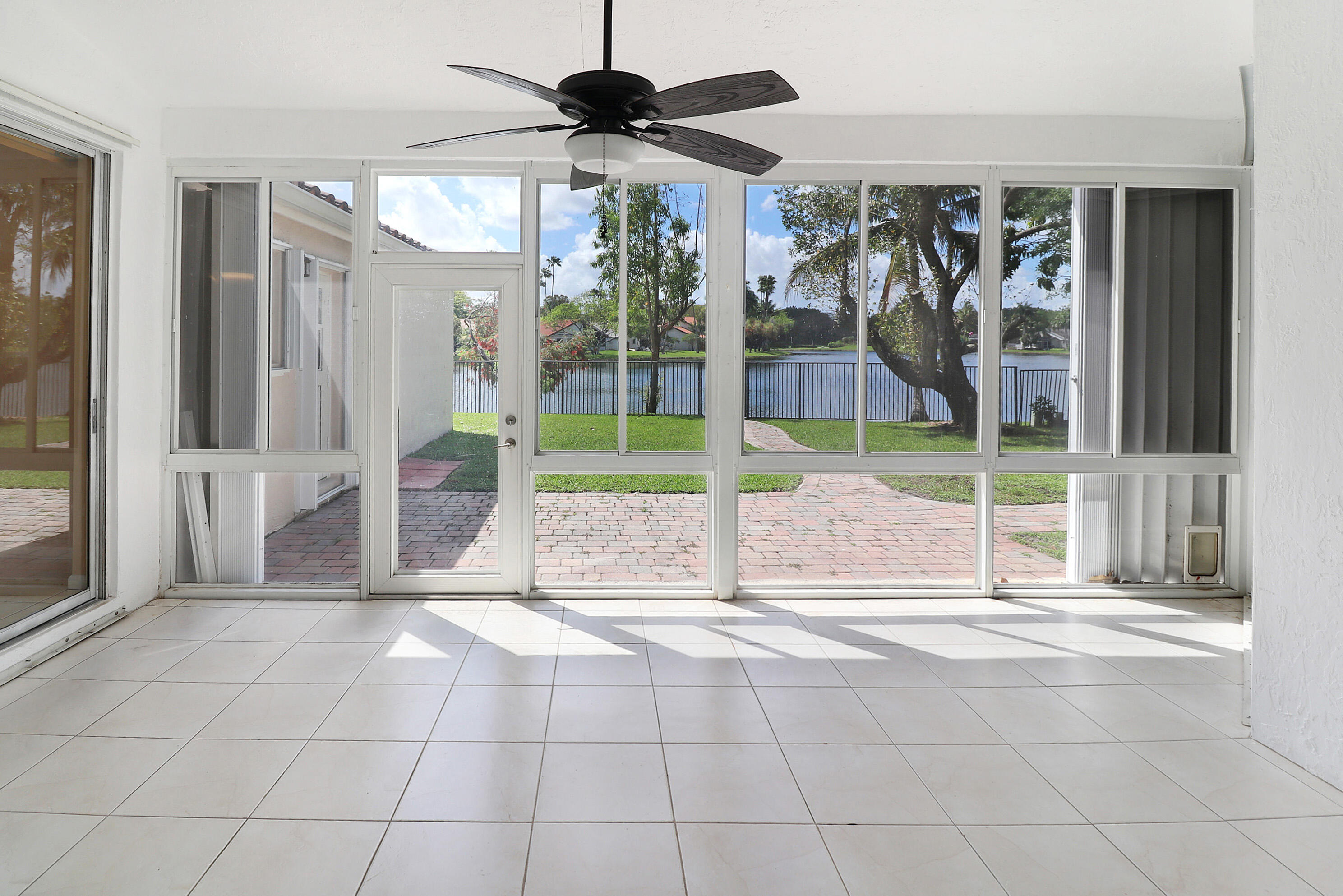 1968 Water Ridge Drive Weston, FL 33326 - Photo 35 of 38 b7IMG_8976
