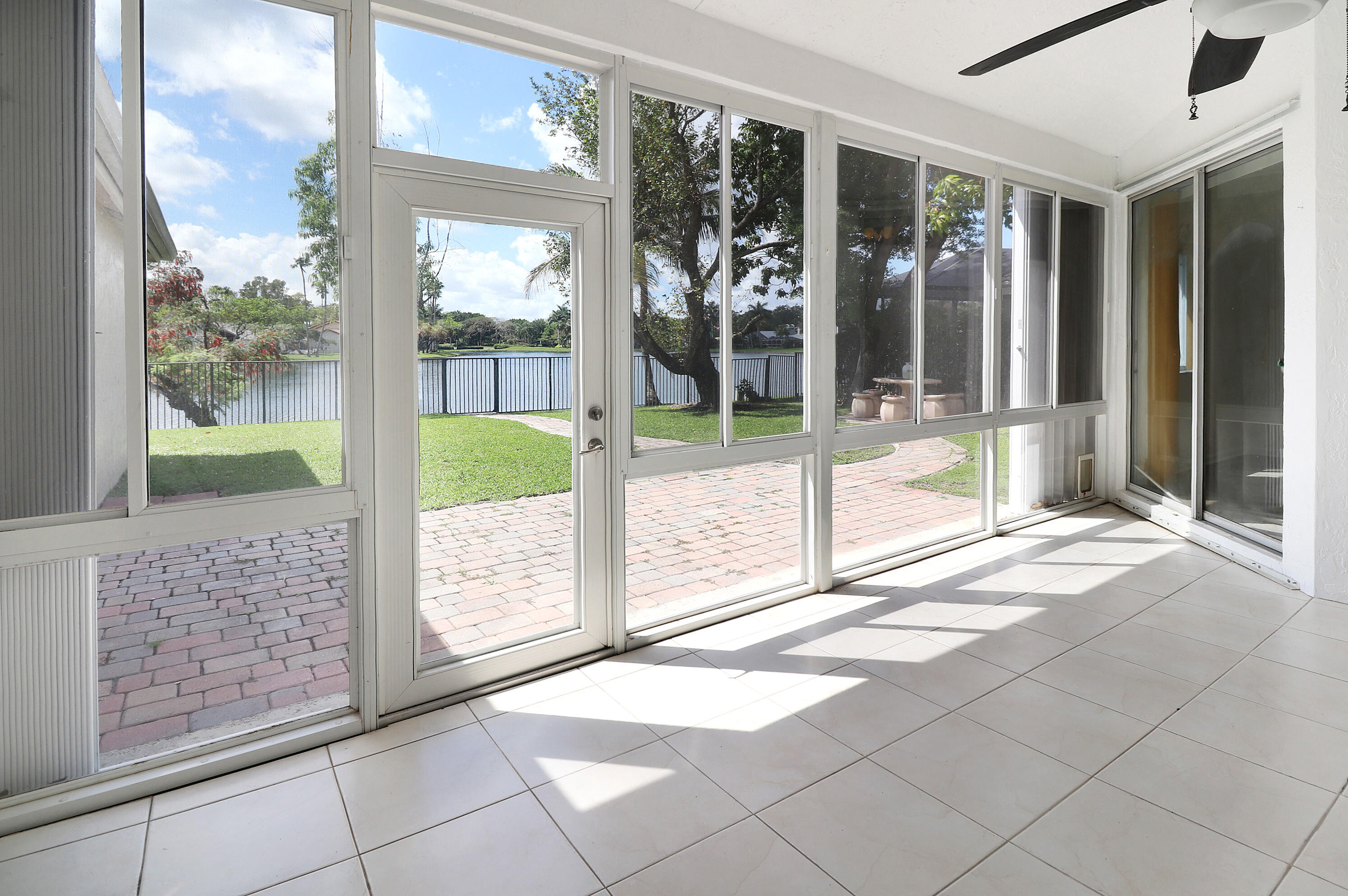 1968 Water Ridge Drive Weston, FL 33326 - Photo 36 of 38 b7IMG_8977