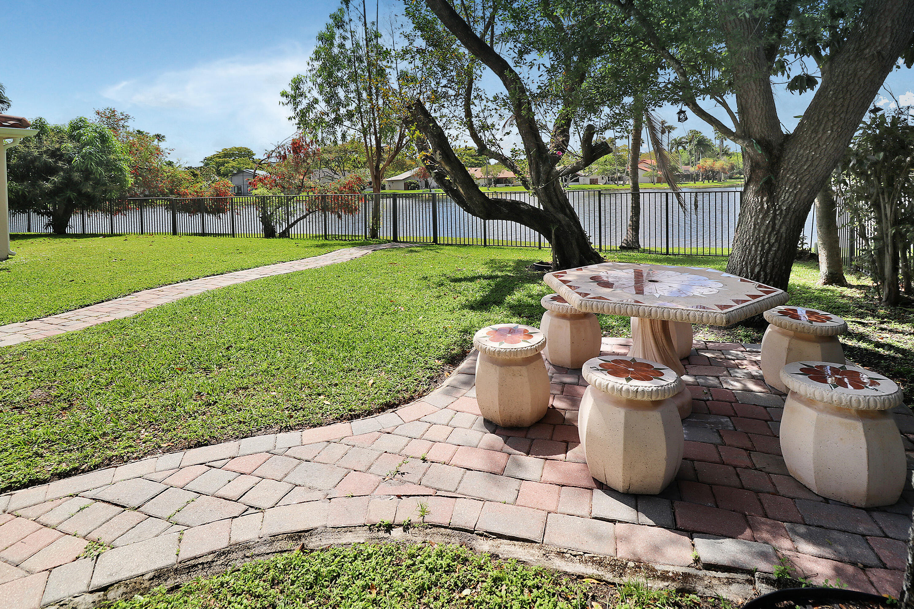 1968 Water Ridge Drive Weston, FL 33326 - Photo 8 of 38 b7IMG_8986