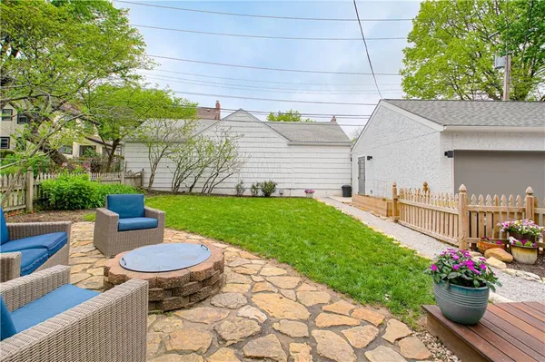 $520,000 | 308 East 68th Terrace, Kansas City, MO 64113