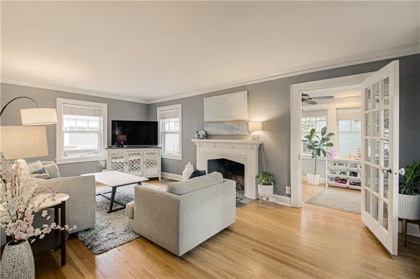 $520,000 | 308 East 68th Terrace, Kansas City, MO 64113