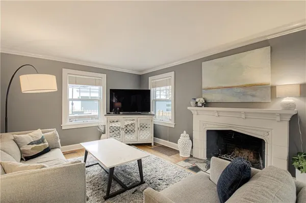 $520,000 | 308 East 68th Terrace, Kansas City, MO 64113