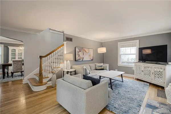 $520,000 | 308 East 68th Terrace, Kansas City, MO 64113