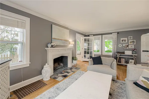 $520,000 | 308 East 68th Terrace, Kansas City, MO 64113