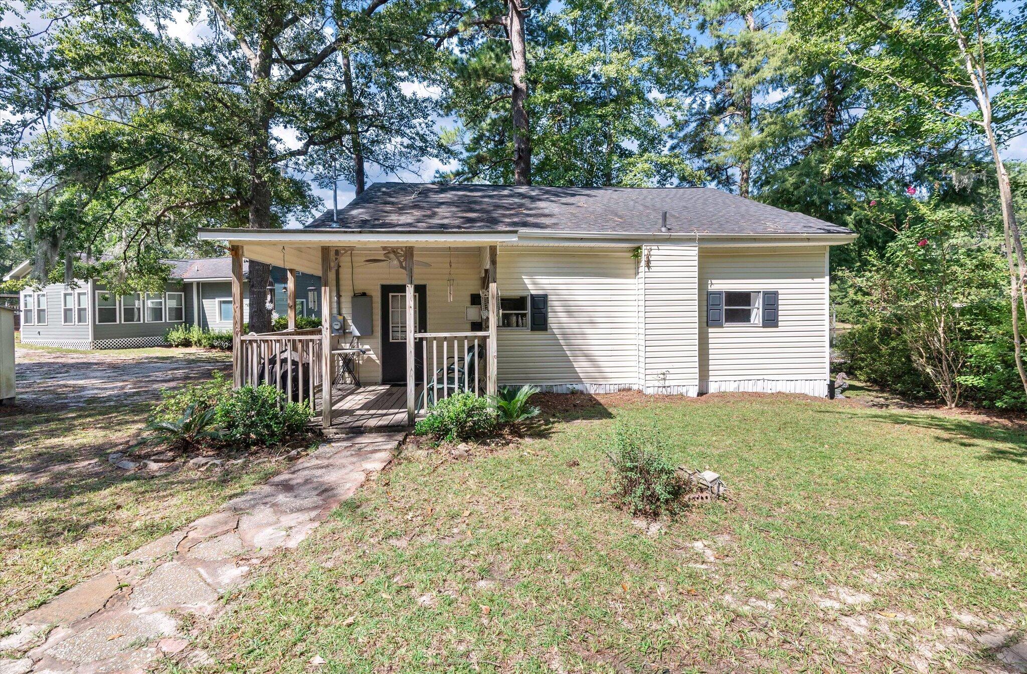 1585 Kenwood Road Manning, SC 29102 - Photo 3 of 33 03-1585 Kenwood-25