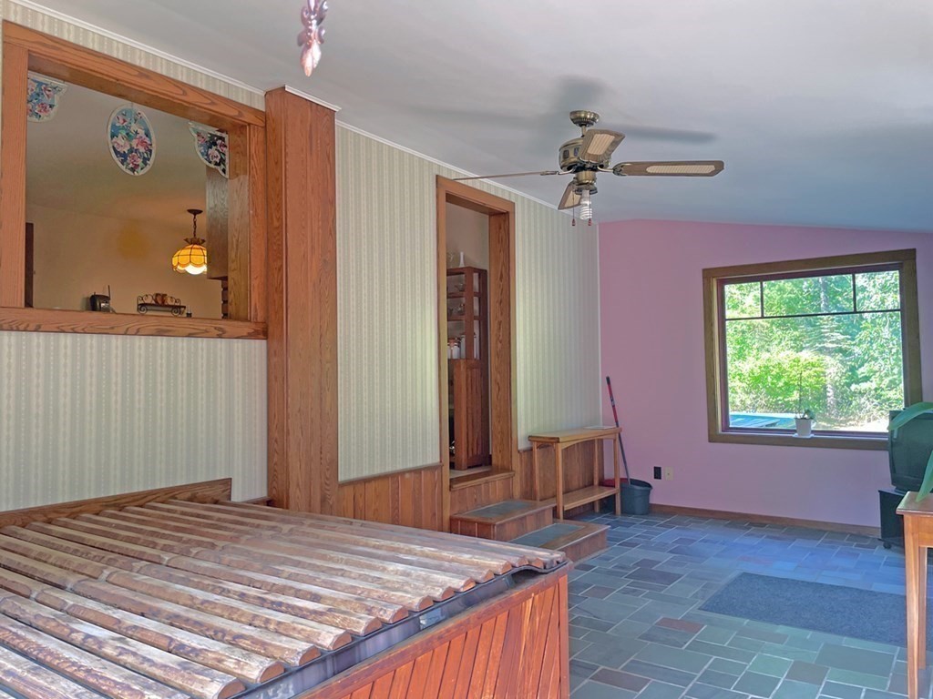 33 Fosters Road Montague, MA 01351 - Photo 18 of 42