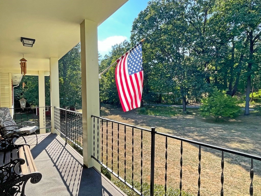 33 Fosters Road Montague, MA 01351 - Photo 5 of 42