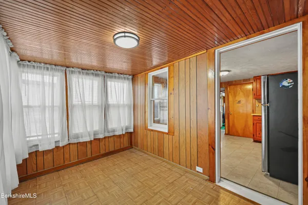 $174,900 | 176 North Summer Street, Adams, MA 01220