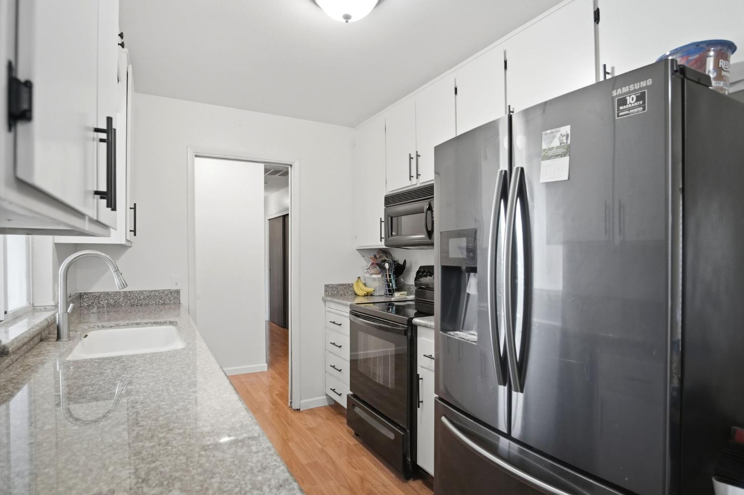 2005 Roth Court Turlock, CA 95380 - Photo 15 of 35