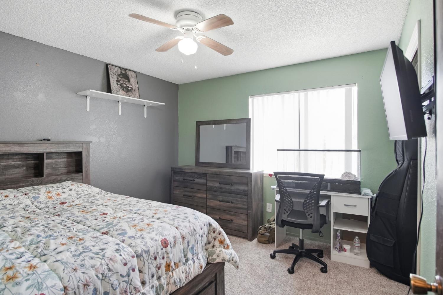 2005 Roth Court Turlock, CA 95380 - Photo 17 of 35